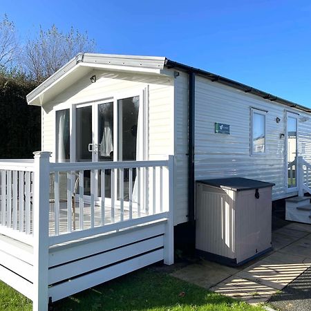 Butterfly Lane Holidays At Marine, Rhyl Exterior photo
