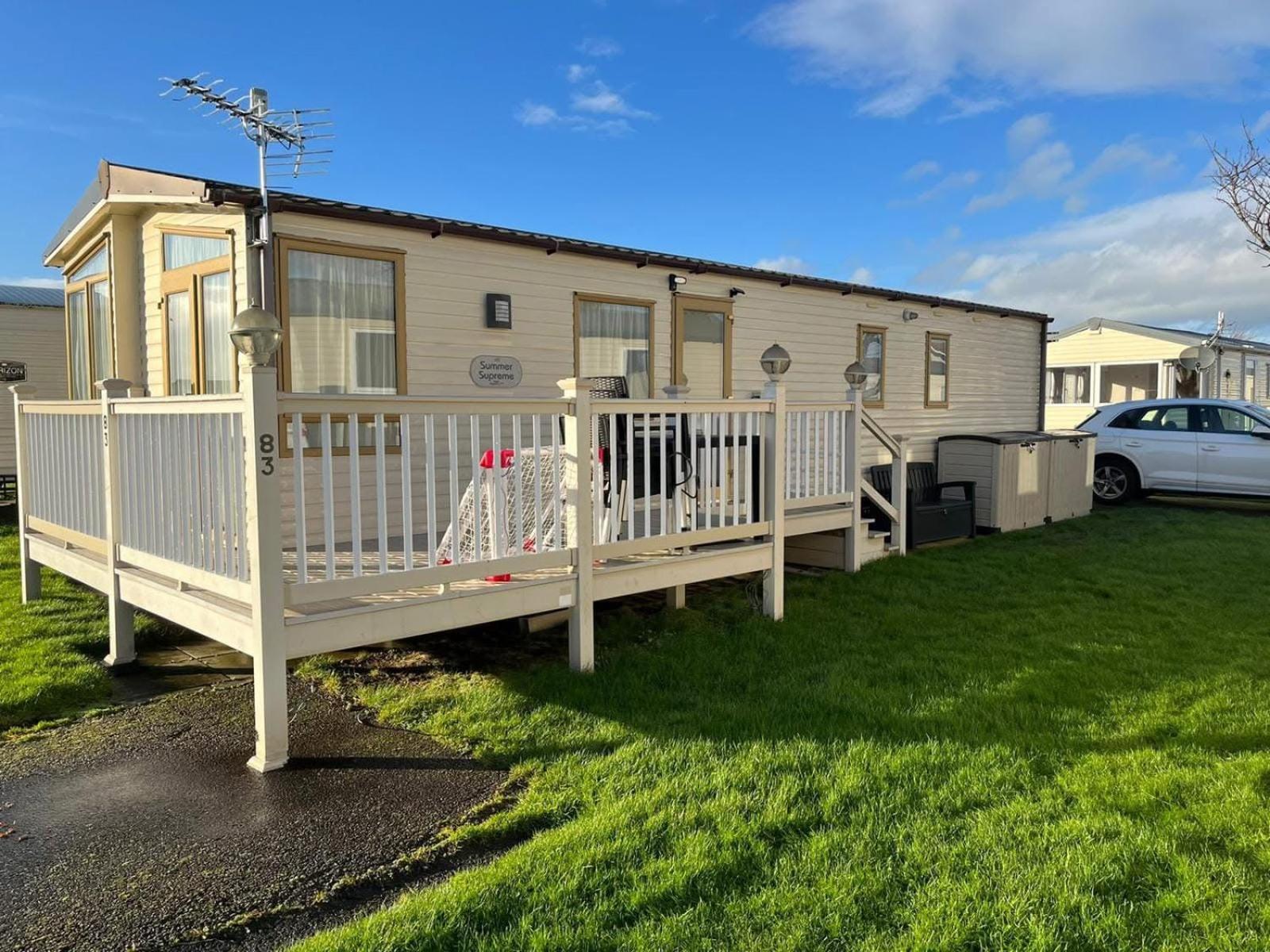 Butterfly Lane Holidays At Marine, Rhyl Room photo