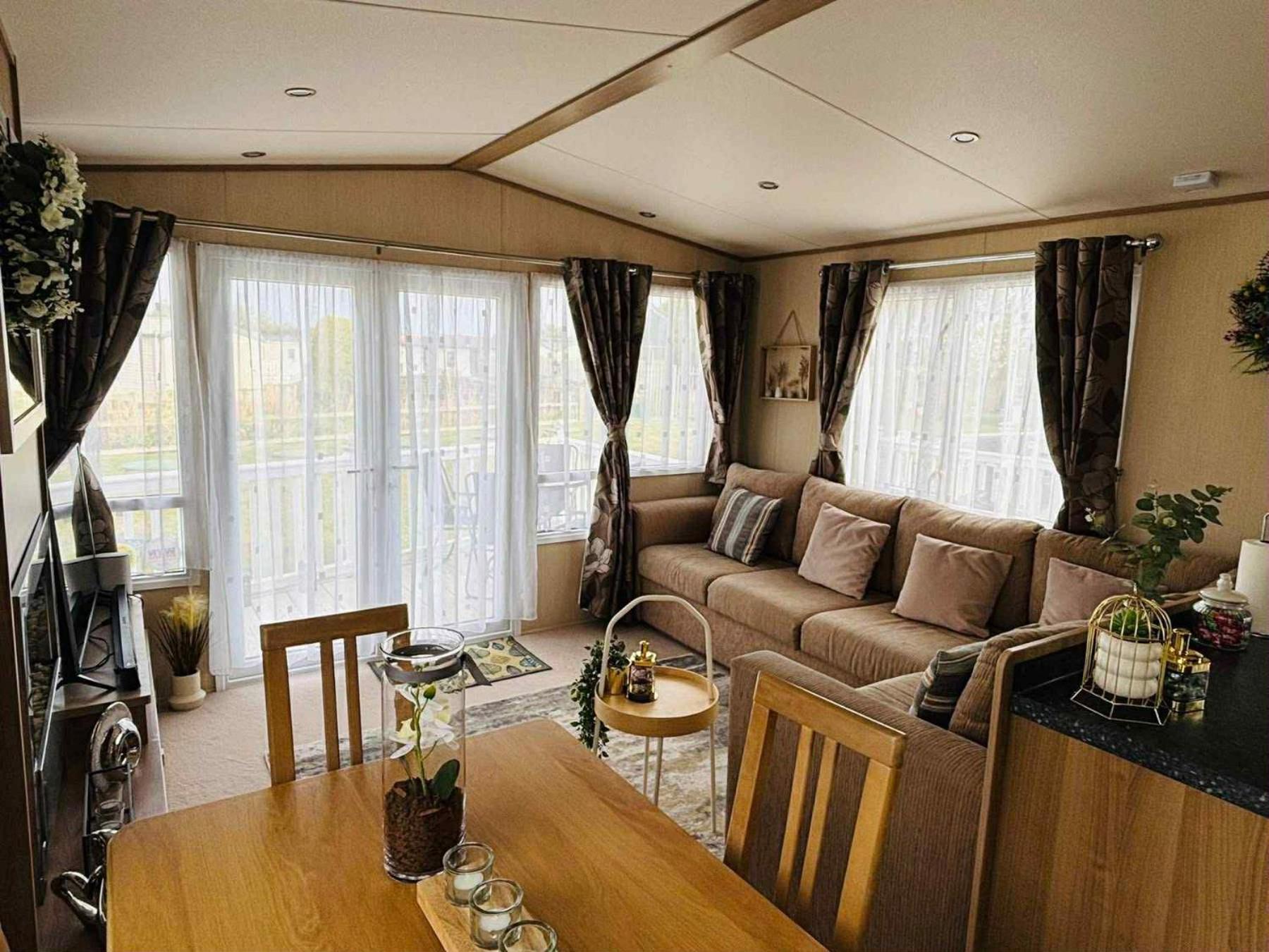 Butterfly Lane Holidays At Marine, Rhyl Room photo
